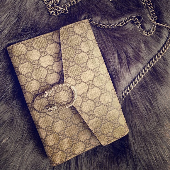 Gucci Handbags - Authentic Dionysus GG supreme WOC